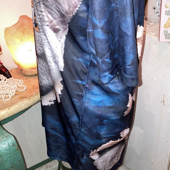 SALE NIB Hi! Are you looking? Sweet kitty just wants to say “Hi!” 3D Cat Shirt - Picture 3 of 7